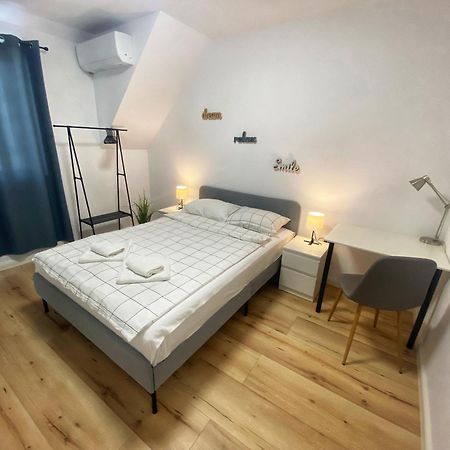 Emma'S Sweet Apartment - Close To Varna Centre 外观 照片